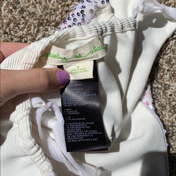 WORN ONCE Urban Outfitters white sequins glitter crop top - Picture 3 of 4